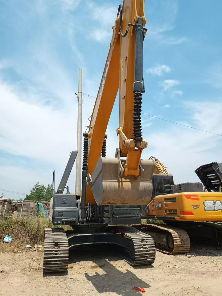 XCMG XE215DA Excavator Click for Discount - Statybinė technika: foto 3 XCMG XE215DA Excavator Click for Discount - Statybinė technika: foto 3