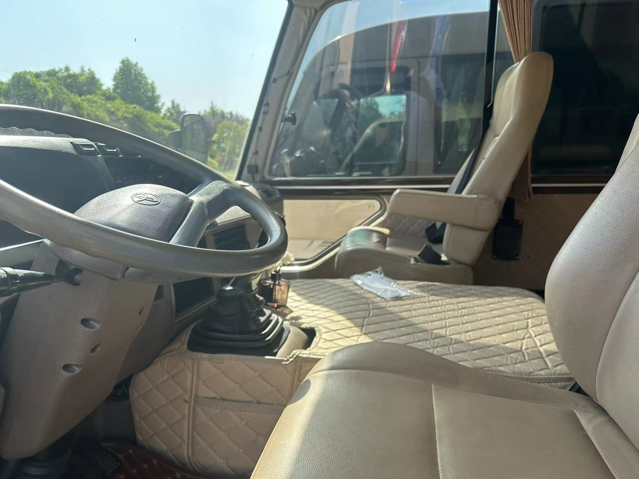 TOYOTA Mini Bus Click Here for Discount - Turistinis autobusas: foto 5 TOYOTA Mini Bus Click Here for Discount - Turistinis autobusas: foto 5