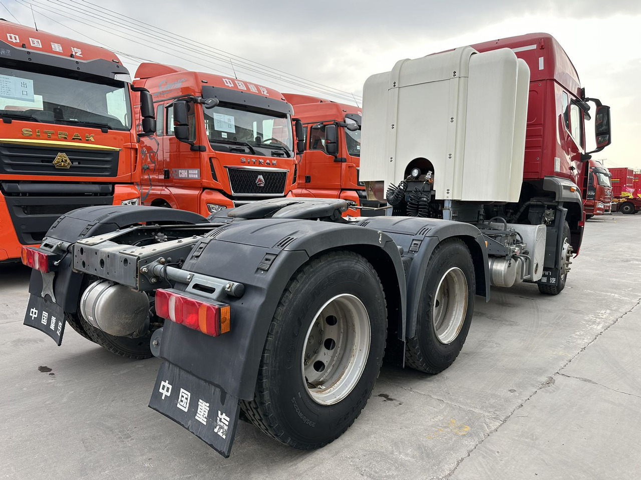 HOWO Haohan N7W 6✖4 - Vilkikas: foto 4 HOWO Haohan N7W 6✖4 - Vilkikas: foto 4