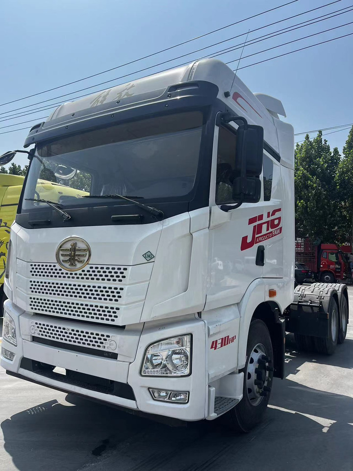 M1316 Tractor JH6 6X4 Manual Transmission - Vilkikas: foto 1 M1316 Tractor JH6 6X4 Manual Transmission - Vilkikas: foto 1