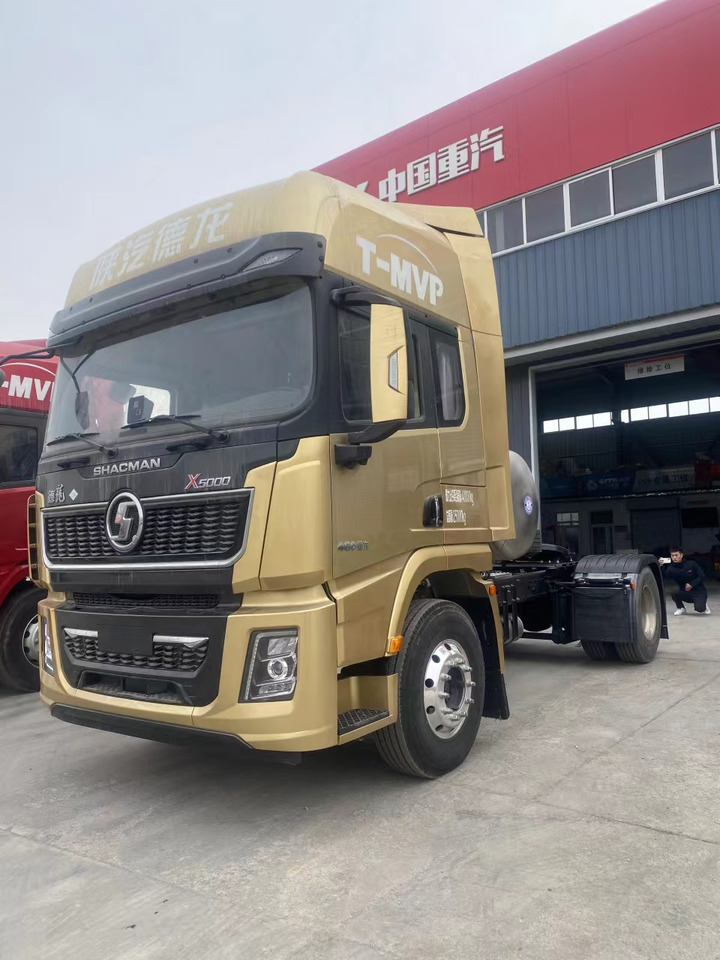 SINOTRUK Delong X5000 4X2 Atomatic Tractor Unit - Vilkikas: foto 1 SINOTRUK Delong X5000 4X2 Atomatic Tractor Unit - Vilkikas: foto 1