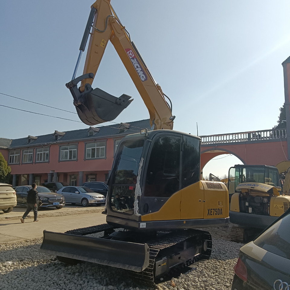 XCMG XE75DA - Vikšrinis ekskavatorius: foto 4 XCMG XE75DA - Vikšrinis ekskavatorius: foto 4