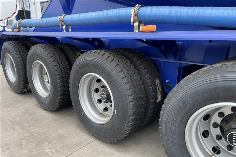 TITAN 4 Axle 60 Ton Bulker Cement Tanker Trailer for Sale In United Arab Emirates - Puspriekabė: foto 5 TITAN 4 Axle 60 Ton Bulker Cement Tanker Trailer for Sale In United Arab Emirates - Puspriekabė: foto 5