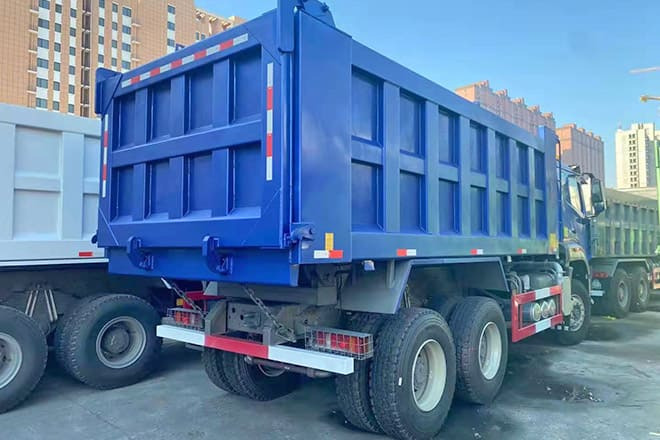 SINOTRUK Sinotruk Howo 380 New Dump Trucks for Sale in Côte d'Ivoire - Savivartis sunkvežimis: foto 4 SINOTRUK Sinotruk Howo 380 New Dump Trucks for Sale in Côte d'Ivoire - Savivartis sunkvežimis: foto 4