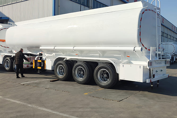 TITAN Fuel Tanker Superlink Trailer for Sale - Puspriekabė cisterna: foto 5 TITAN Fuel Tanker Superlink Trailer for Sale - Puspriekabė cisterna: foto 5