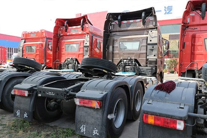 FAW Faw J6P 6X4 Tractor Head for Sale in Angola - Vilkikas: foto 3 FAW Faw J6P 6X4 Tractor Head for Sale in Angola - Vilkikas: foto 3