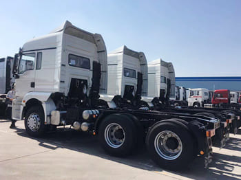 SHACMAN Shacman Tractor Cargo Truck for Sale in Namibia - Vilkikas: foto 5 SHACMAN Shacman Tractor Cargo Truck for Sale in Namibia - Vilkikas: foto 5