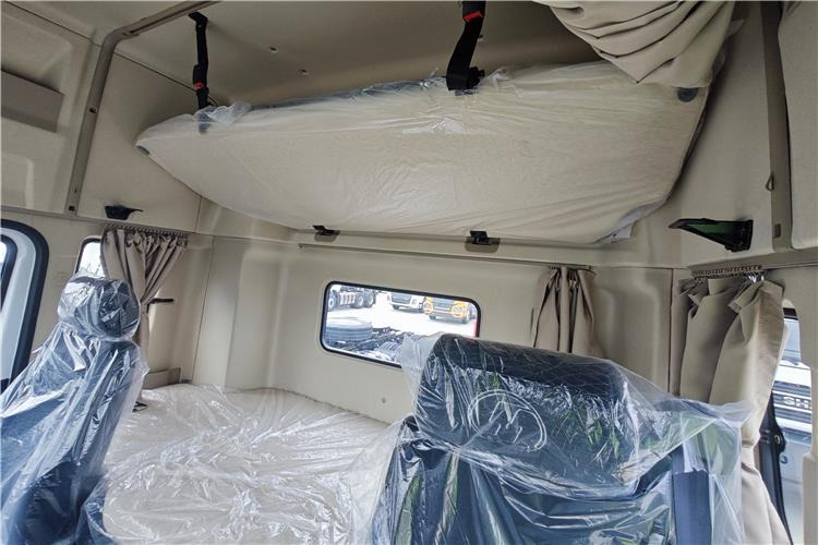 SHACMAN Used Shaman X3000 Truck Head for Sale In Zambia - Vilkikas: foto 3 SHACMAN Used Shaman X3000 Truck Head for Sale In Zambia - Vilkikas: foto 3