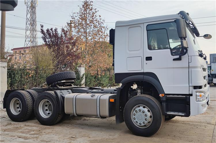 SINOTRUK Howo 380 hp 6x4 Truck Heafd for Sale In Nigeria Lagos - Vilkikas: foto 2 SINOTRUK Howo 380 hp 6x4 Truck Heafd for Sale In Nigeria Lagos - Vilkikas: foto 2