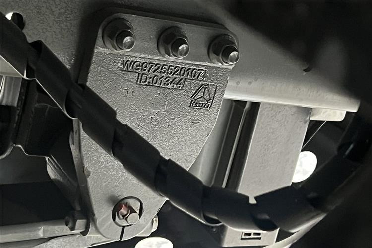 SINOTRUK Howo Truck Price - 400hp 10 Wheeler for Sale In Cameroon - Vilkikas: foto 4 SINOTRUK Howo Truck Price - 400hp 10 Wheeler for Sale In Cameroon - Vilkikas: foto 4