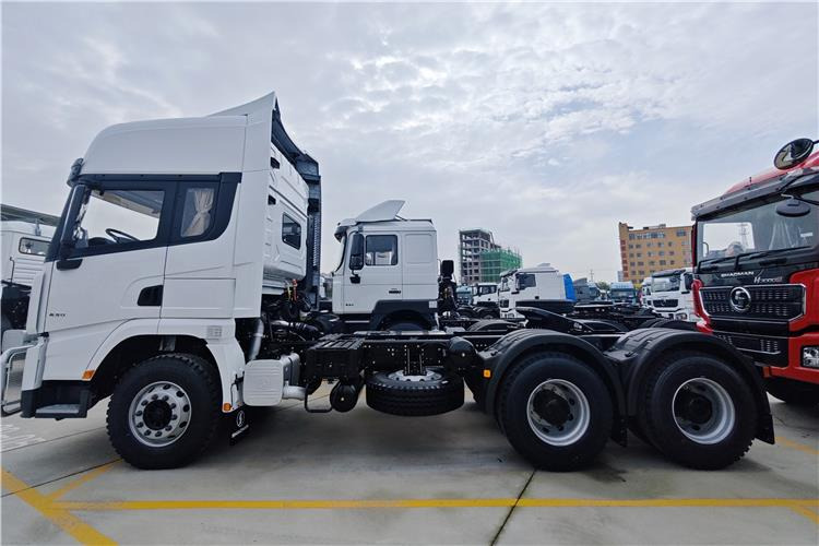 Shacman Shacman X3000 Truck Head 6x4 for Sale In Zambia - Vilkikas: foto 2 Shacman Shacman X3000 Truck Head 6x4 for Sale In Zambia - Vilkikas: foto 2