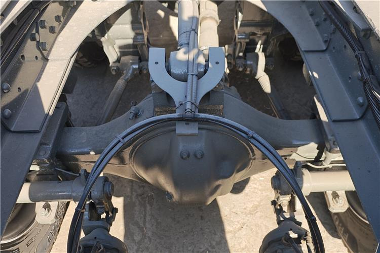 Sinotruk Used Hohan Truck Tractor 10 Wheeler for Sale In Burkina Faso - Vilkikas: foto 4 Sinotruk Used Hohan Truck Tractor 10 Wheeler for Sale In Burkina Faso - Vilkikas: foto 4