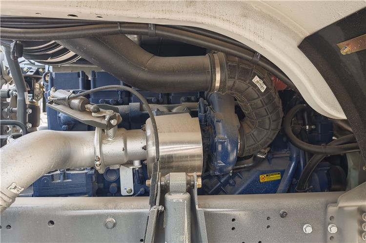 Sinotruk Used Howo 400 HP Truck Head for Sale In Congo - Vilkikas: foto 3 Sinotruk Used Howo 400 HP Truck Head for Sale In Congo - Vilkikas: foto 3