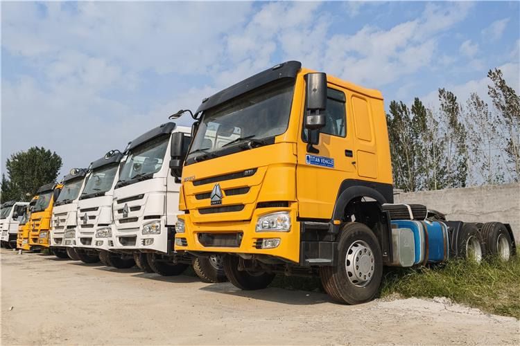 Sinotruk Used Howo Truck 371 hp 6x4 Head for Sale In Ghana Accra - Vilkikas: foto 1 Sinotruk Used Howo Truck 371 hp 6x4 Head for Sale In Ghana Accra - Vilkikas: foto 1
