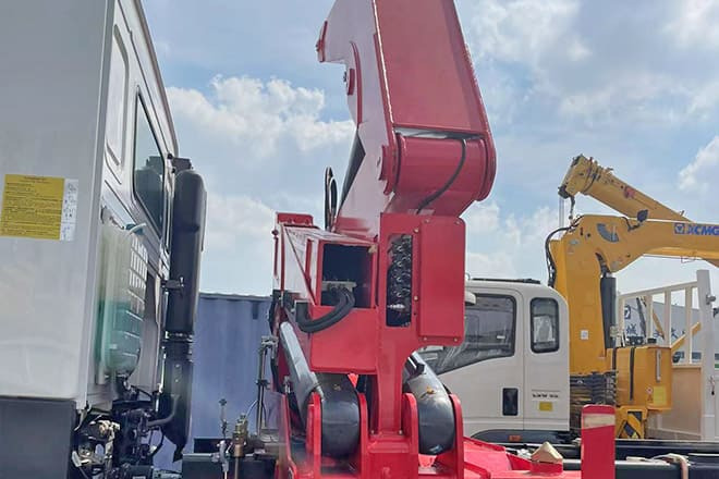 XCMG 20 Ft Side Lifter Truck for Sale in Papua New Guinea - Konteineris-vežimus/ Sukeisti kūną sunkvežimis: foto 3 XCMG 20 Ft Side Lifter Truck for Sale in Papua New Guinea - Konteineris-vežimus/ Sukeisti kūną sunkvežimis: foto 3