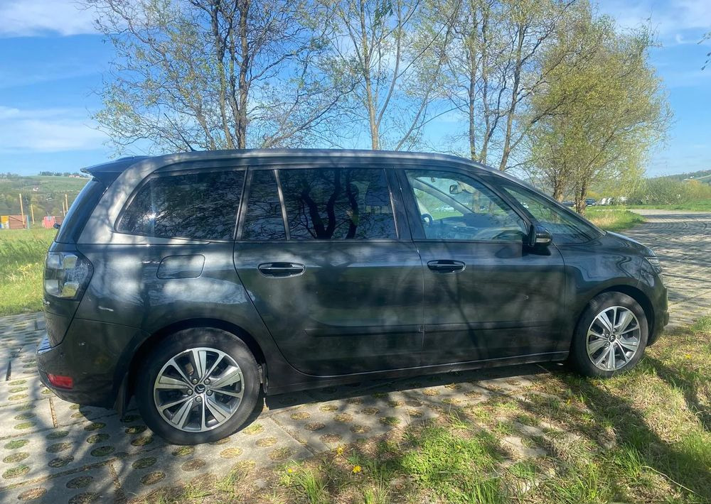 Citroën C4 Grand Picasso BlueHDi 120 EAT6 Selection lizingą Citroën C4 Grand Picasso BlueHDi 120 EAT6 Selection: foto 13 Citroën C4 Grand Picasso BlueHDi 120 EAT6 Selection lizingą Citroën C4 Grand Picasso BlueHDi 120 EAT6 Selection: foto 13