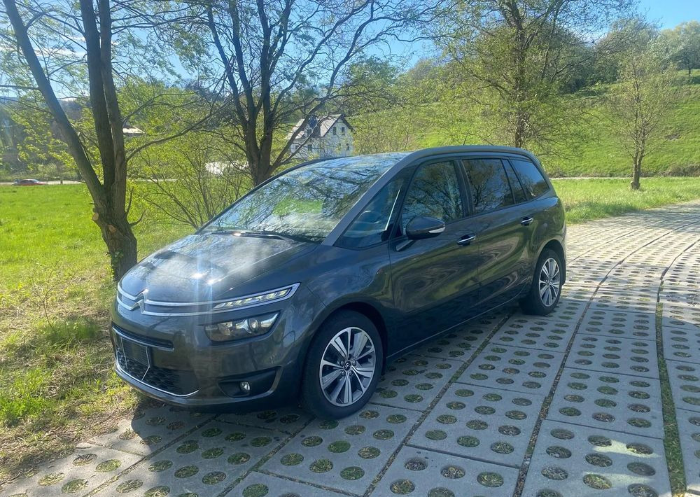 Citroën C4 Grand Picasso BlueHDi 120 EAT6 Selection - Mikroautobusas, Keleivinis furgonas: foto 4 Citroën C4 Grand Picasso BlueHDi 120 EAT6 Selection - Mikroautobusas, Keleivinis furgonas: foto 4