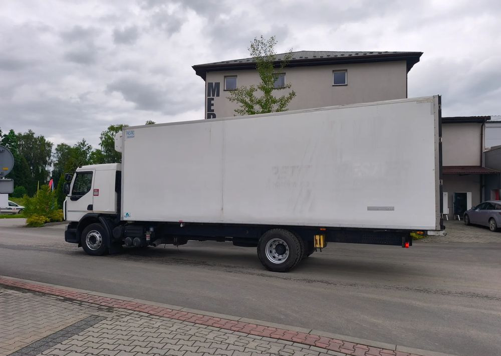 Renault GAMA D 18.320  chłodnia izoterma 18 palet sypialka - Refrižeratorius sunkvežimis: foto 4 Renault GAMA D 18.320  chłodnia izoterma 18 palet sypialka - Refrižeratorius sunkvežimis: foto 4