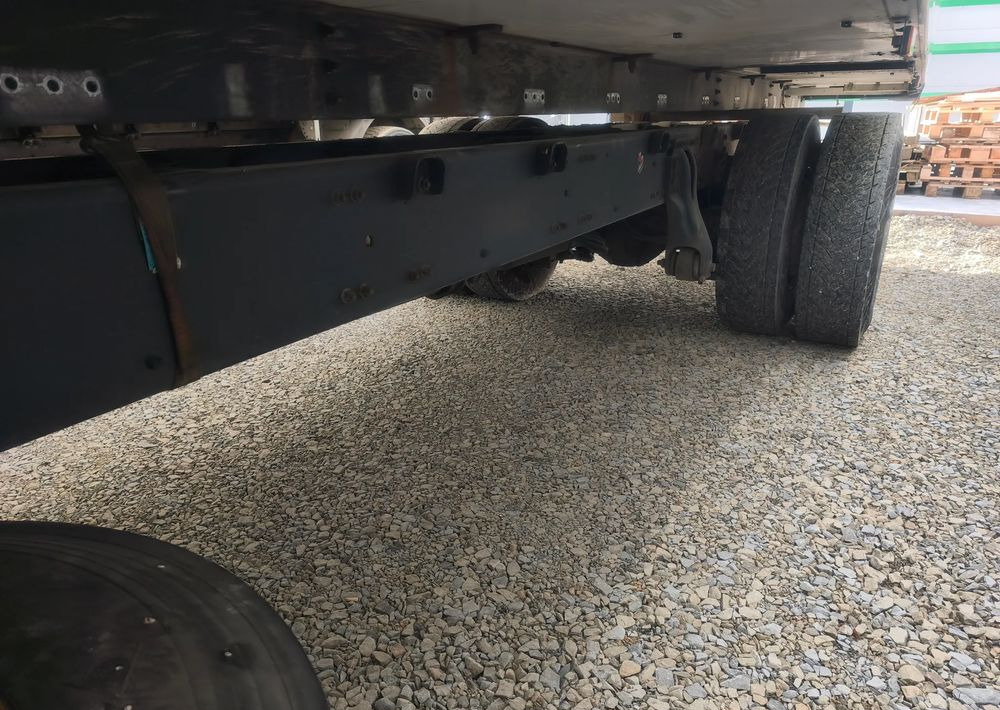 Renault Gama D 18.280 rama do zabudowy poduszka - Važiuoklės sunkvežimis: foto 5 Renault Gama D 18.280 rama do zabudowy poduszka - Važiuoklės sunkvežimis: foto 5