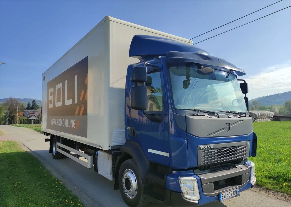 Volvo FL 12.240 klima blokada kontener 18 pal kurierka - Furgonas sunkvežimis: foto 2 Volvo FL 12.240 klima blokada kontener 18 pal kurierka - Furgonas sunkvežimis: foto 2