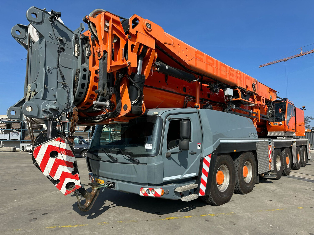 Grove Grove GMK 6400 - Autokranas: foto 1 Grove Grove GMK 6400 - Autokranas: foto 1