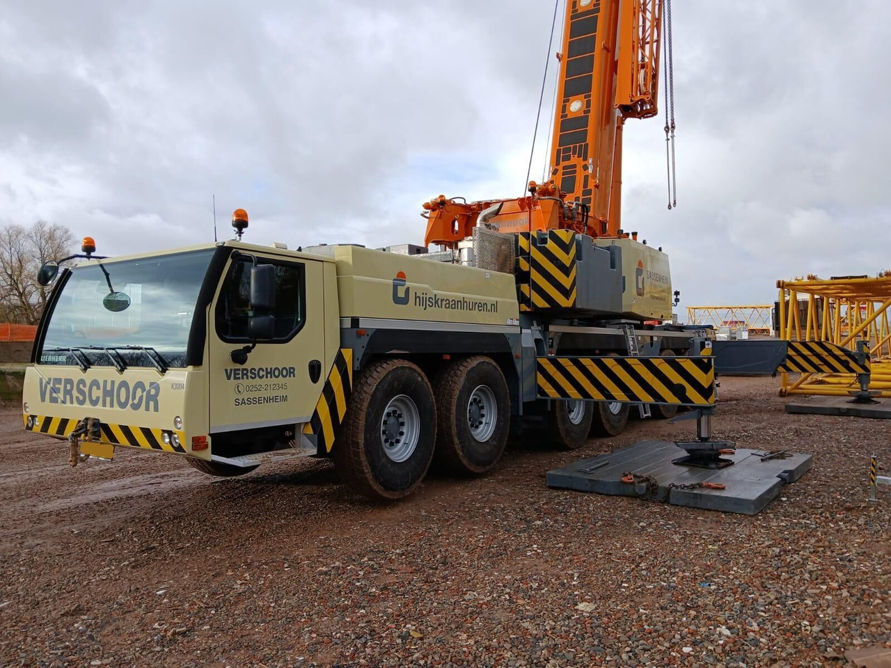 Liebherr Liebherr LTM 1300-6.3 - Kita technika: foto 1 Liebherr Liebherr LTM 1300-6.3 - Kita technika: foto 1