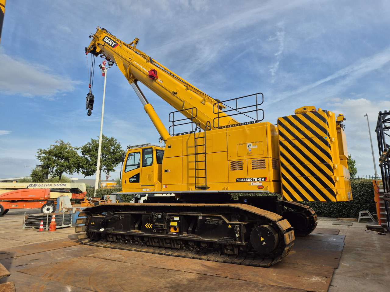 Sany SANY SCE 1500TB-EV - Vikšrinis kranas: foto 1 Sany SANY SCE 1500TB-EV - Vikšrinis kranas: foto 1