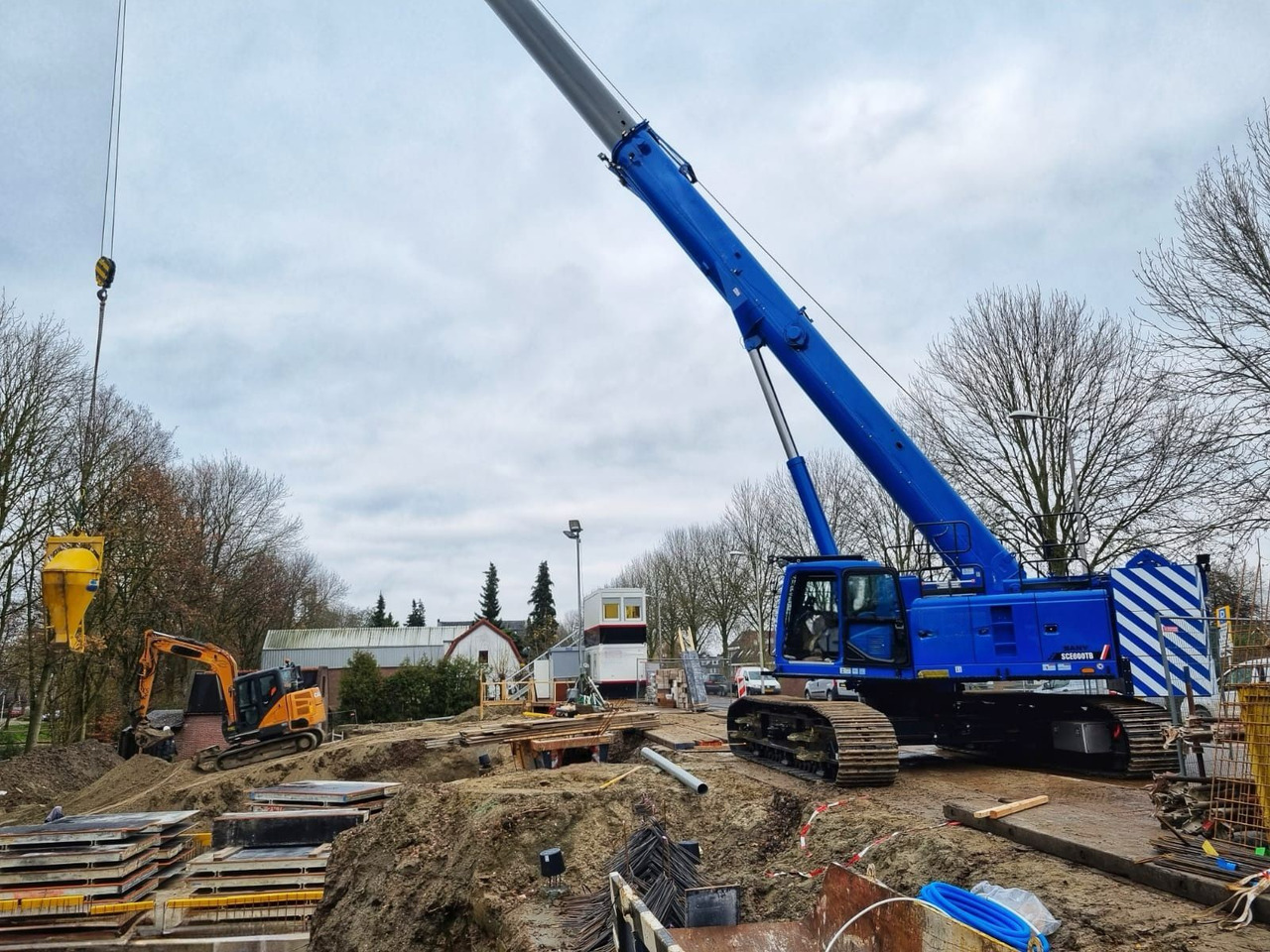 Sany SANY SCE 600TB - Vikšrinis kranas: foto 1 Sany SANY SCE 600TB - Vikšrinis kranas: foto 1