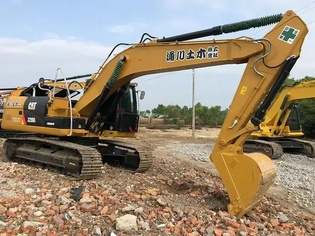 2022 Caterpillar 320D2L - Vikšrinis ekskavatorius: foto 1 2022 Caterpillar 320D2L - Vikšrinis ekskavatorius: foto 1