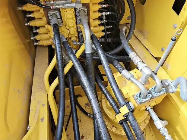 Vikšrinis ekskavatorius 2022 Komatsu PC220: foto 10