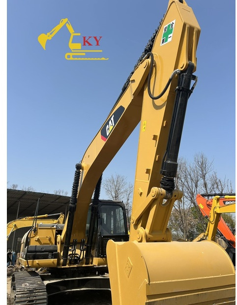 Vikšrinis ekskavatorius 2023 Caterpillar 325: foto 7