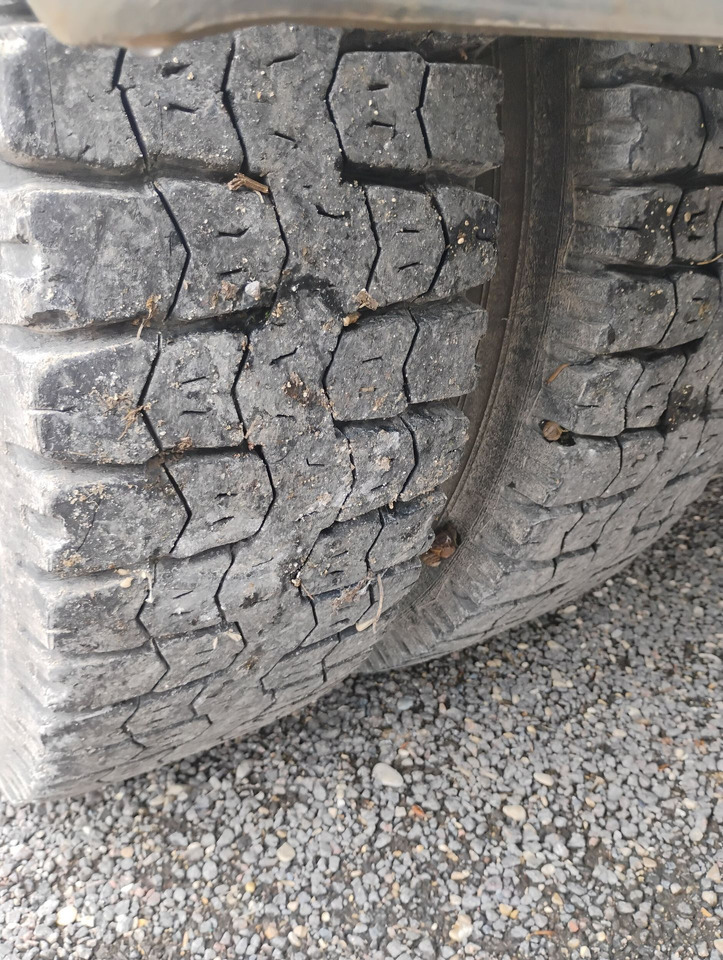 Renault Midlum 909AAD51- Disponible à compter du 19 /11/2025. Camion benne 13T-Moteur remplacé en 2021 ( environ 120 000km). Usure importante de la benne, oxydation de fer globale apparente - Norme Eu - Savivartis sunkvežimis: foto 3 Renault Midlum 909AAD51- Disponible à compter du 19 /11/2025. Camion benne 13T-Moteur remplacé en 2021 ( environ 120 000km). Usure importante de la benne, oxydation de fer globale apparente - Norme Eu - Savivartis sunkvežimis: foto 3