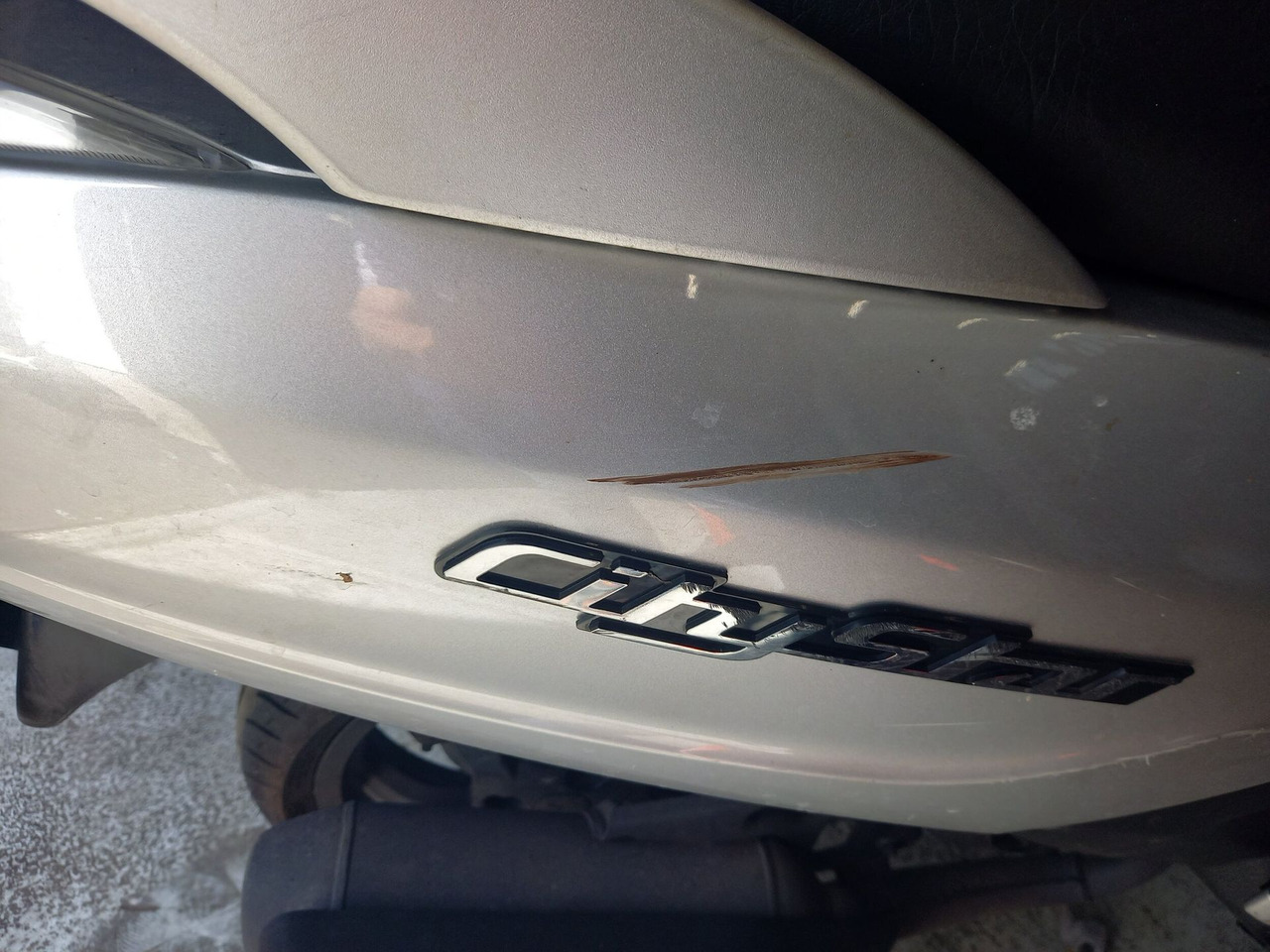 SCOOTER PEUGEOT CITYSTAR - Equipé d'un top case, tablier de - Motociklas: foto 3 SCOOTER PEUGEOT CITYSTAR - Equipé d'un top case, tablier de - Motociklas: foto 3