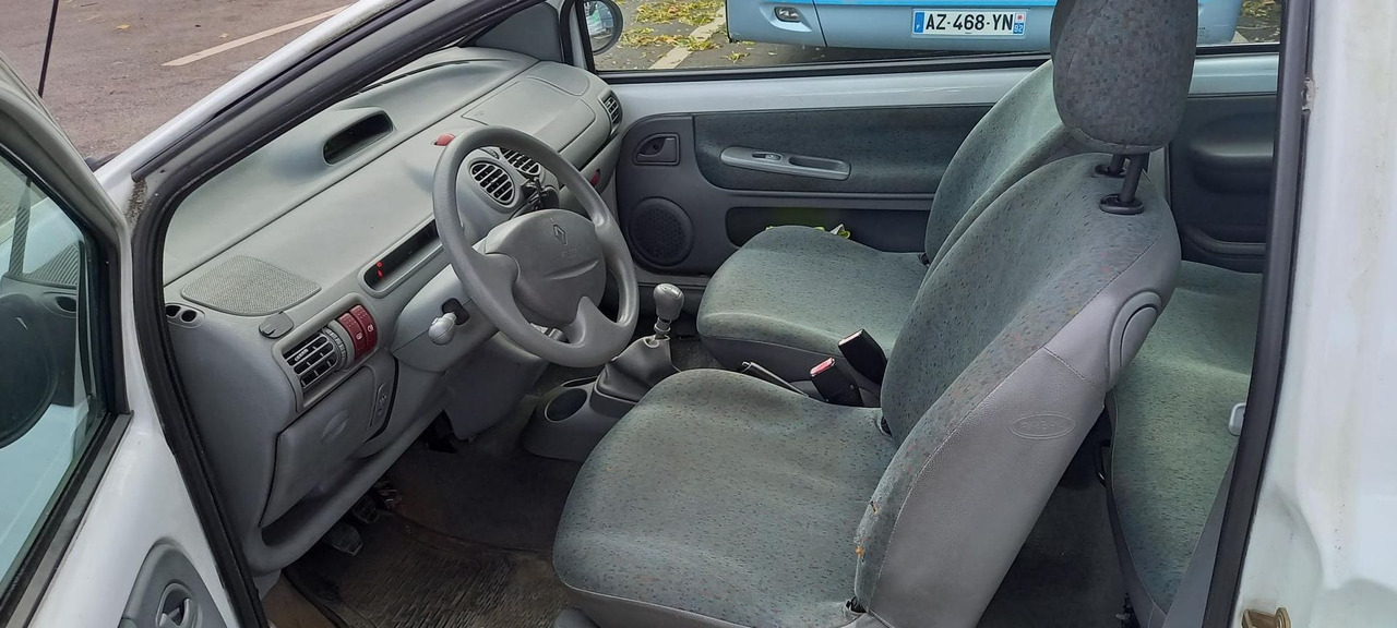 TWINGO PETROL (267) - Lengvasis automobilis: foto 3 TWINGO PETROL (267) - Lengvasis automobilis: foto 3