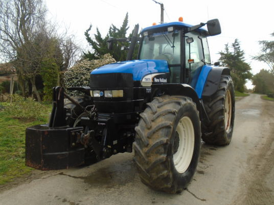 New Holland tm175 - Traktorius: foto 2 New Holland tm175 - Traktorius: foto 2