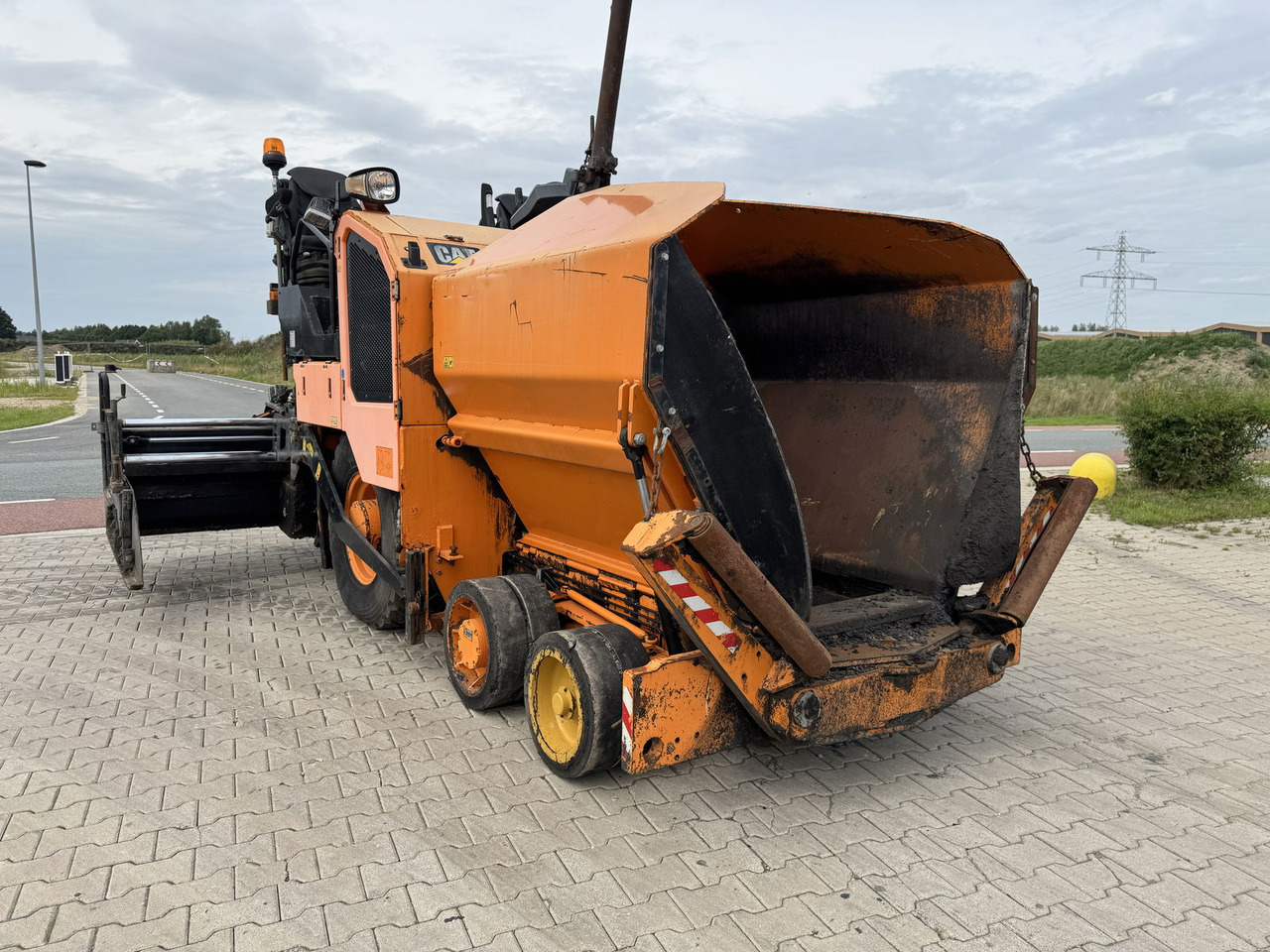 Caterpillar AP300F - Asfalto klotuvas: foto 2 Caterpillar AP300F - Asfalto klotuvas: foto 2