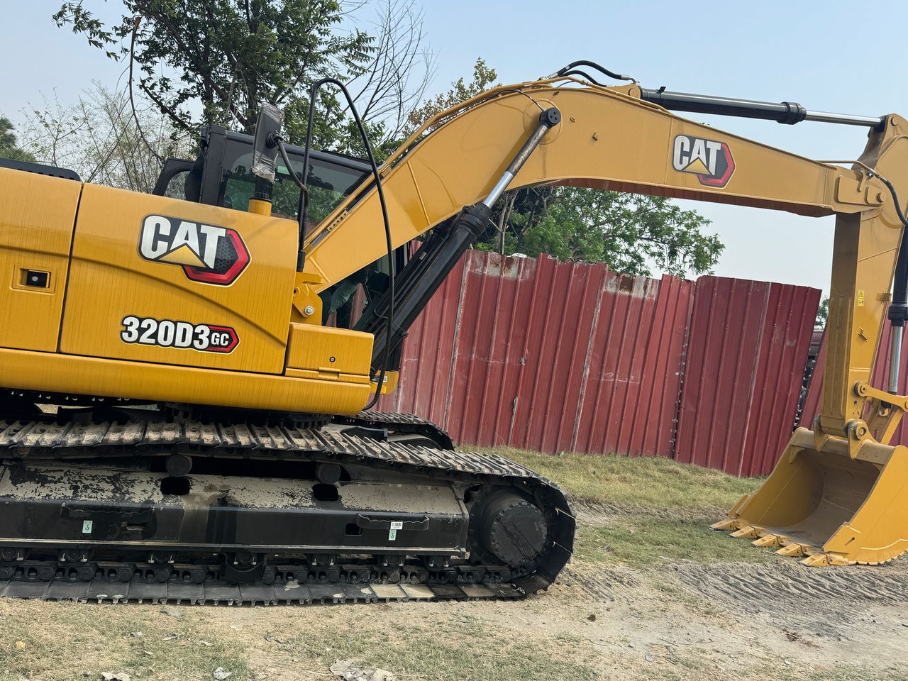 CATERPILLAR 323GC - Vikšrinis ekskavatorius: foto 4 CATERPILLAR 323GC - Vikšrinis ekskavatorius: foto 4