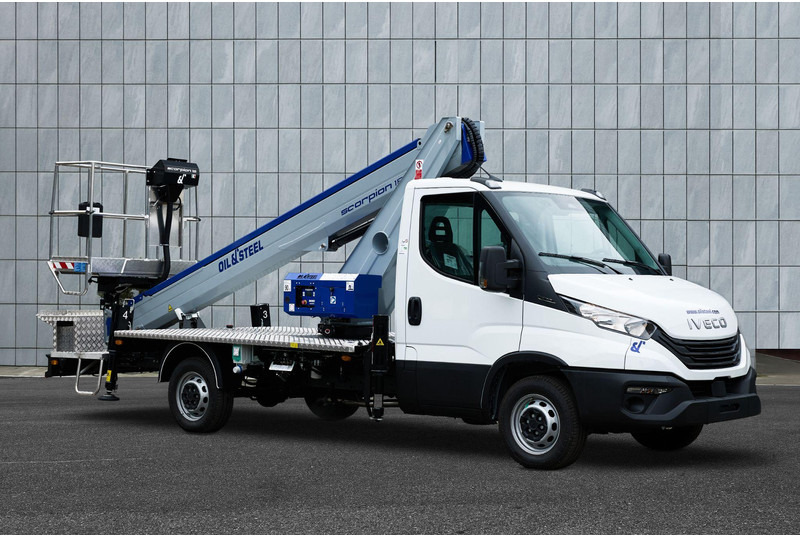 Oil & Steel Scorpion 18 Sobre IVECO DAILY 35S14 entre ejes 3750 mm - Kėlimo platforma: foto 1 Oil & Steel Scorpion 18 Sobre IVECO DAILY 35S14 entre ejes 3750 mm - Kėlimo platforma: foto 1