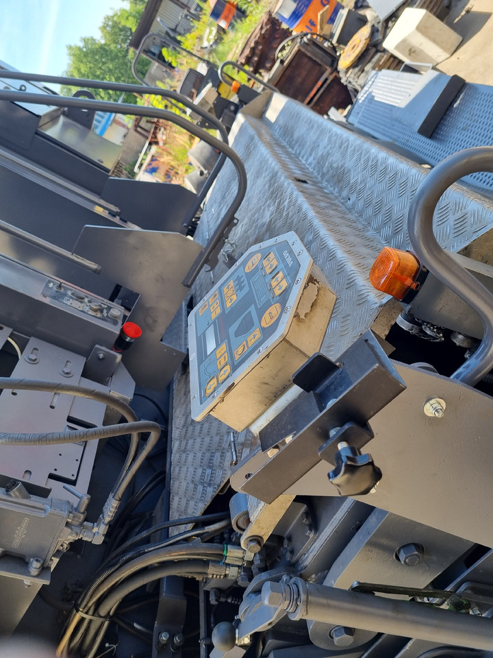 VOLVO TITAN 6820 lizingą VOLVO TITAN 6820: foto 6