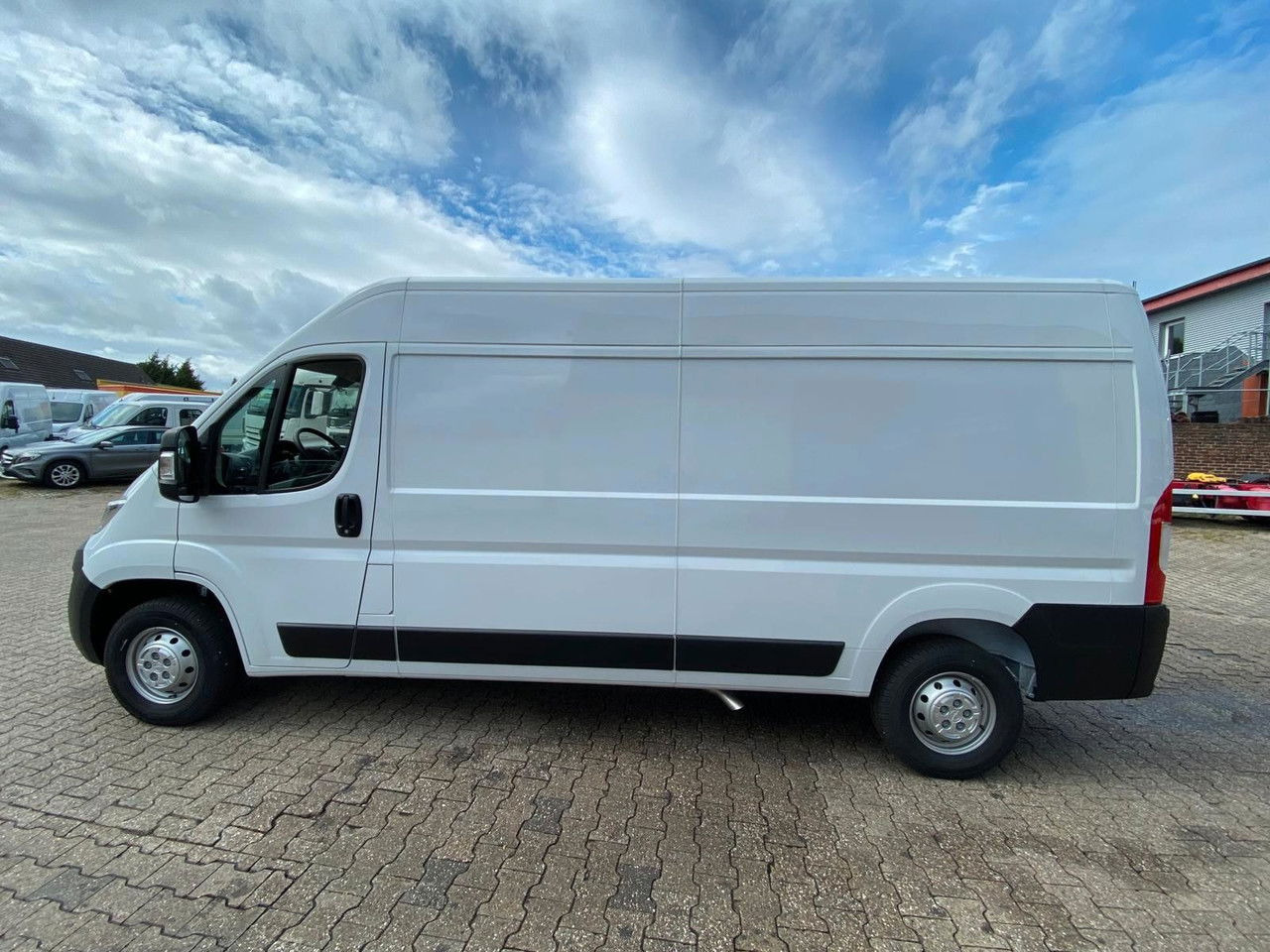 Opel Movano Cargo - Krovininis mikroautobusas: foto 2 Opel Movano Cargo - Krovininis mikroautobusas: foto 2