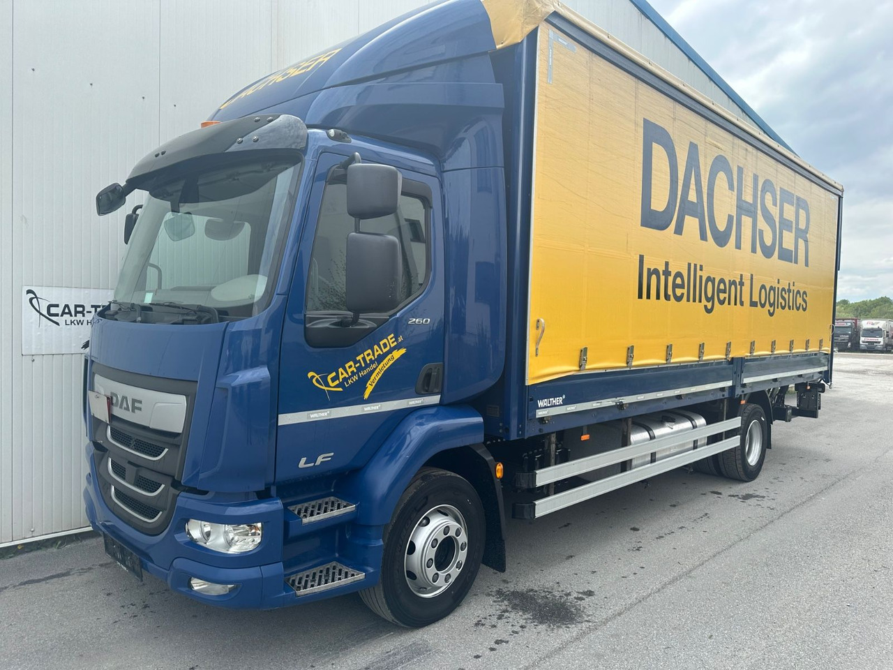 DAF LF 260 - Tentinis sunkvežimis: foto 1 DAF LF 260 - Tentinis sunkvežimis: foto 1