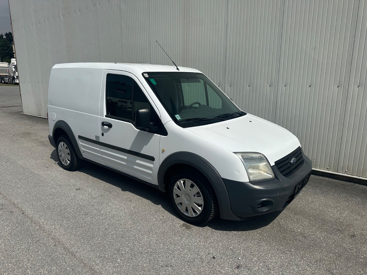 Ford Transit Connect - Krovininis mikroautobusas: foto 2 Ford Transit Connect - Krovininis mikroautobusas: foto 2