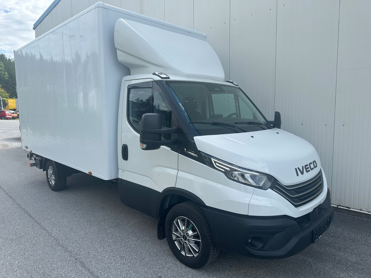 Iveco Daily 35S14 8g HiMatic LBW Mod 2025 - Furgonas su krovinių dėže: foto 2 Iveco Daily 35S14 8g HiMatic LBW Mod 2025 - Furgonas su krovinių dėže: foto 2