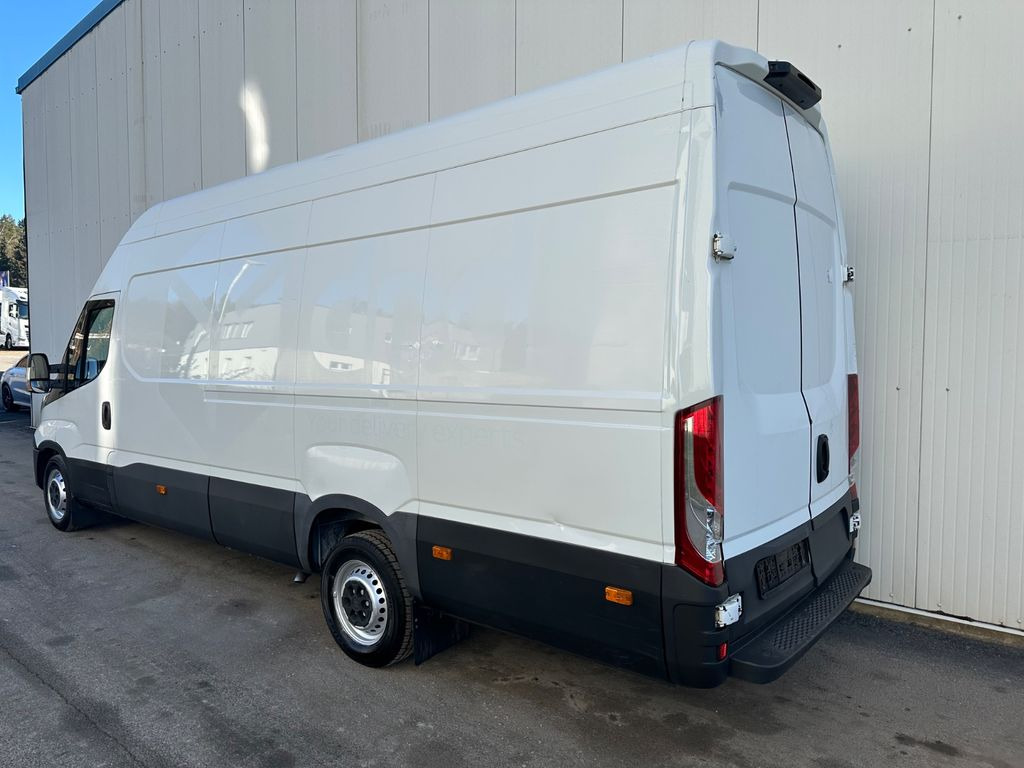 Iveco Daily 35S14 MAXI L4H3 HiMatic Iveco Daily 35S14 MAXI L4H3 HiMatic - Krovininis mikroautobusas: foto 4 Iveco Daily 35S14 MAXI L4H3 HiMatic Iveco Daily 35S14 MAXI L4H3 HiMatic - Krovininis mikroautobusas: foto 4