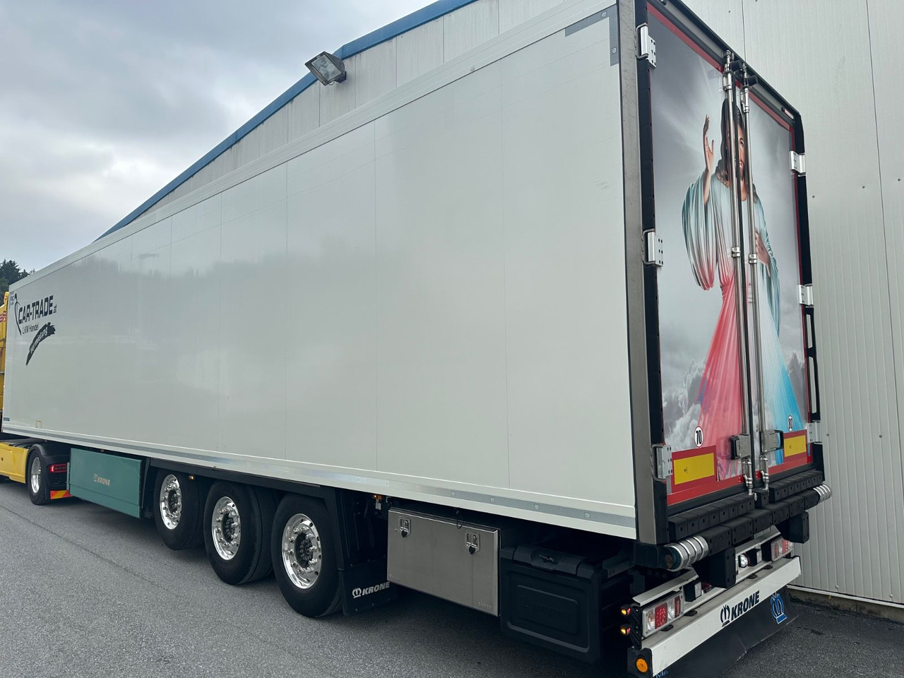 Krone SDR 27 Vector 1550 Doppelstock/Blumenbreit - Furgonas puspriekabė: foto 4 Krone SDR 27 Vector 1550 Doppelstock/Blumenbreit - Furgonas puspriekabė: foto 4