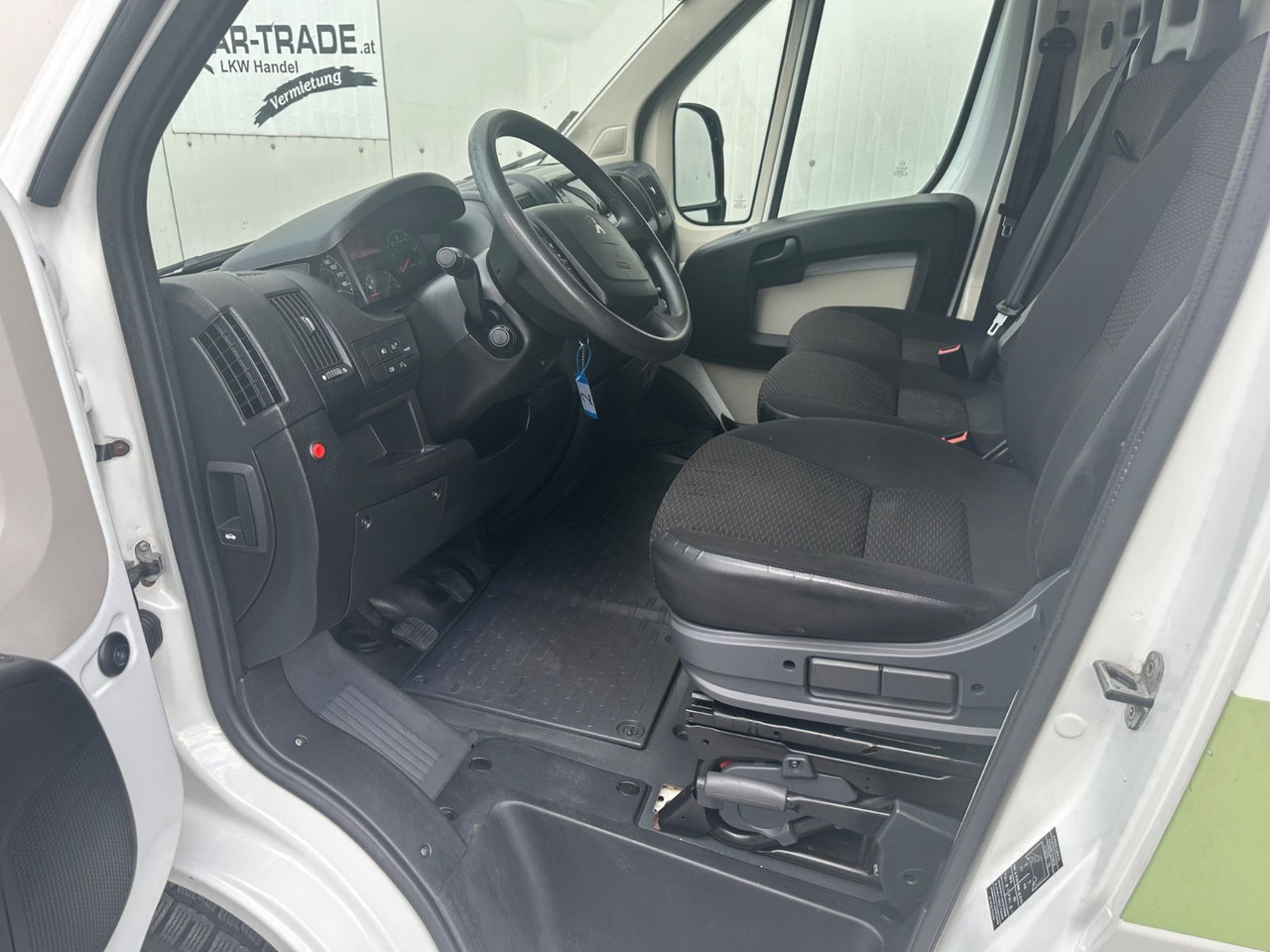 Peugeot Boxer 2,0 HDI Klima AluAusbau L4H2 - Krovininis mikroautobusas: foto 5 Peugeot Boxer 2,0 HDI Klima AluAusbau L4H2 - Krovininis mikroautobusas: foto 5