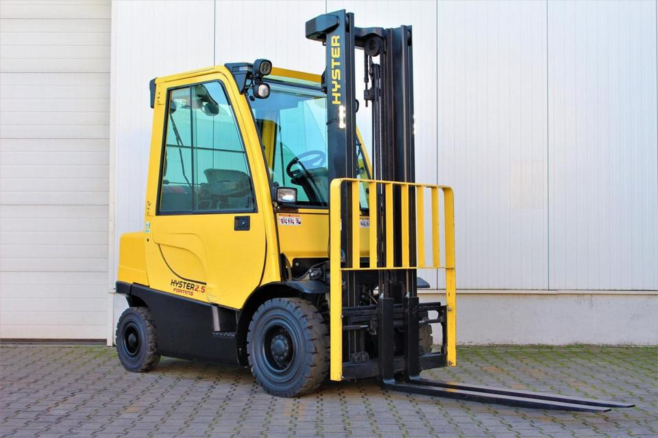 HYSTER H2.5FT Gas 2500kg Kabine 2018 Stapler UVV ✅ - Dujinis krautuvas: foto 3 HYSTER H2.5FT Gas 2500kg Kabine 2018 Stapler UVV ✅ - Dujinis krautuvas: foto 3