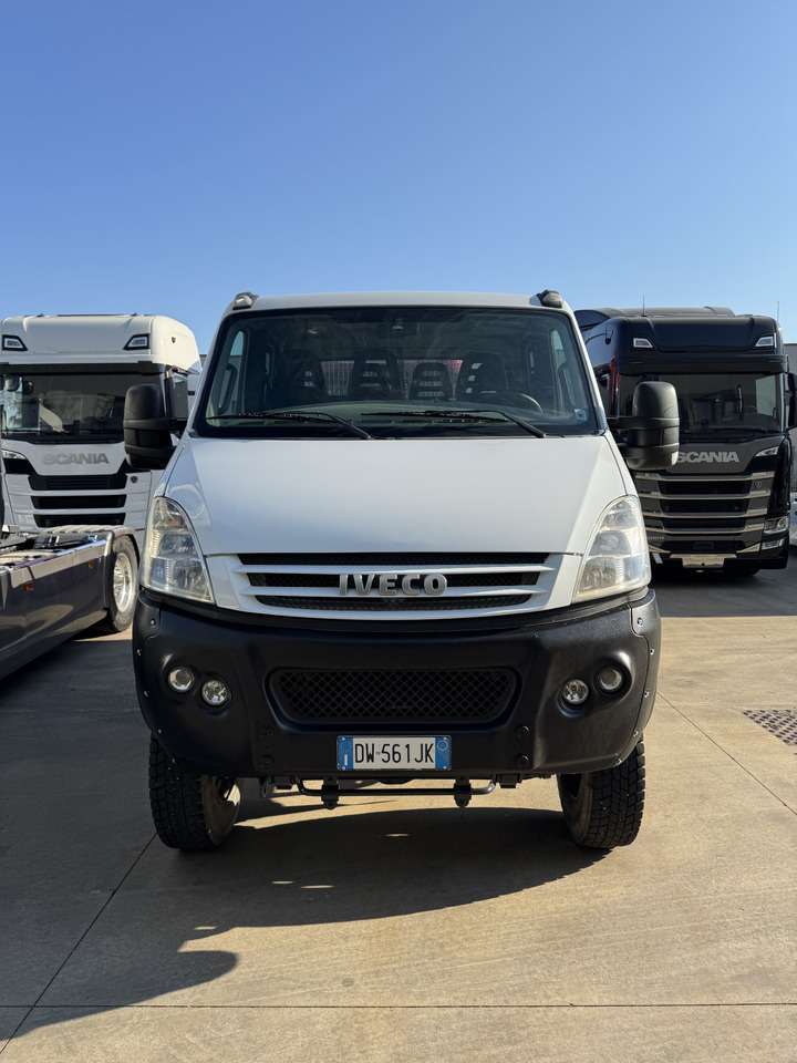 IVECO Daily 4X4 - Bortinis automobilis: foto 2 IVECO Daily 4X4 - Bortinis automobilis: foto 2