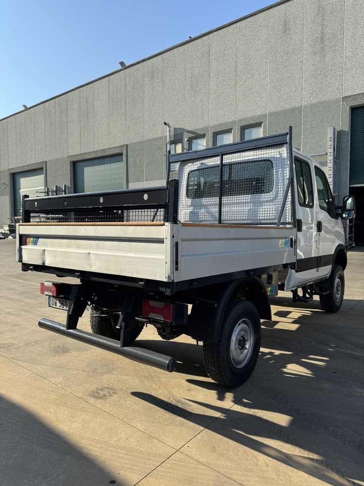 IVECO Daily 4X4 - Bortinis automobilis: foto 4 IVECO Daily 4X4 - Bortinis automobilis: foto 4