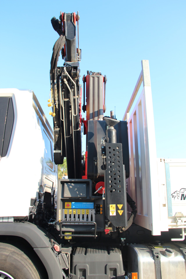 SCANIA P280 - Cassone Ribaltabile con gru retrocabina marca Ferrari mod. F7183C - Sunkvežimis su kranu: foto 4 SCANIA P280 - Cassone Ribaltabile con gru retrocabina marca Ferrari mod. F7183C - Sunkvežimis su kranu: foto 4